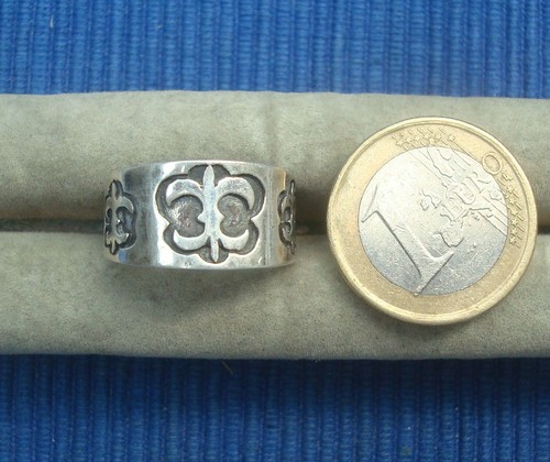B36 bague fleur lys argent - fleur,